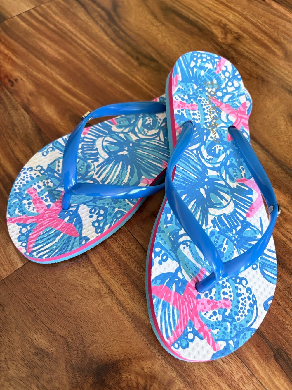 Lilly Pulitzer Women’s Pink & Blue Starfish Flip Flops Size 6 Beach Pool Shoes
